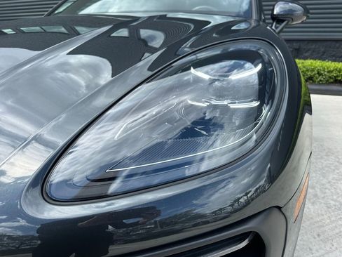 Certified 2023 Porsche Macan AWD/4WD image 13