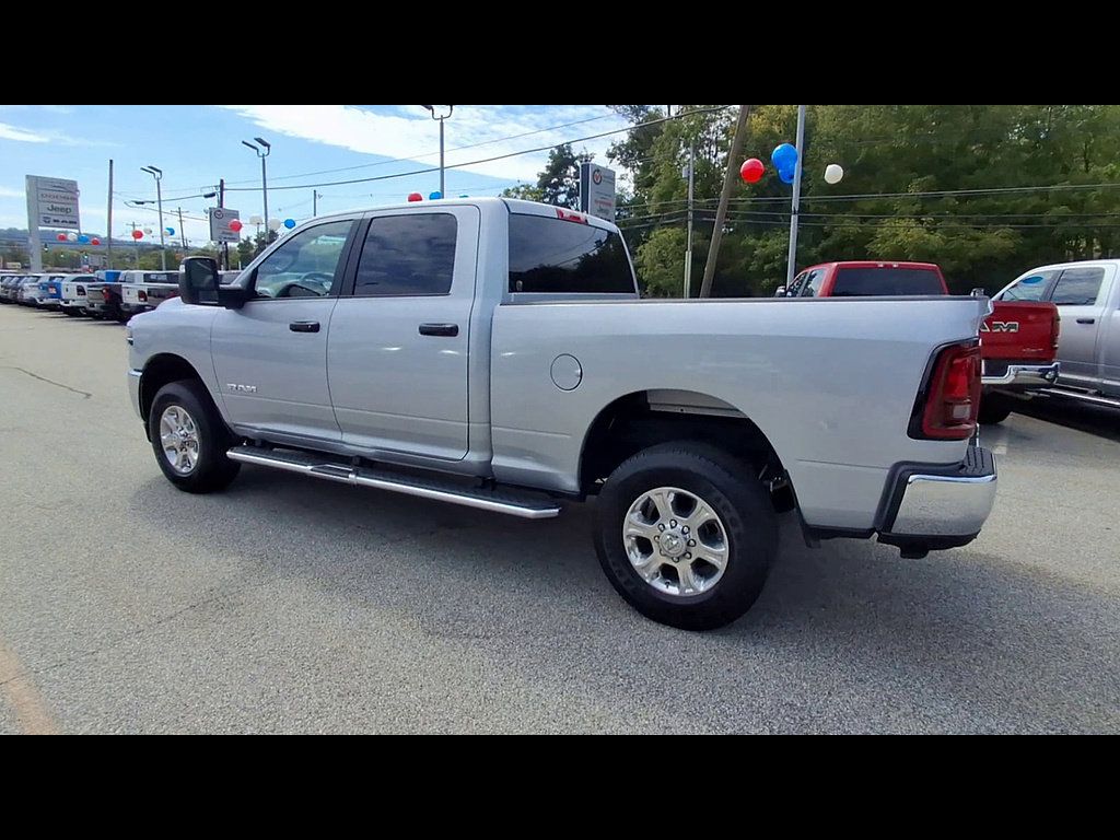 Used 2026 RAM 2500 Big Horn AWD/4WD image 6