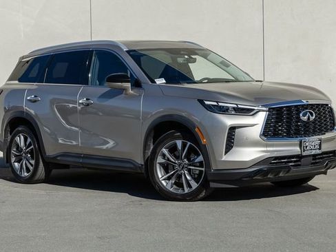 Used 2024 INFINITI QX60 Luxe w/ Performance Audio Package image 18