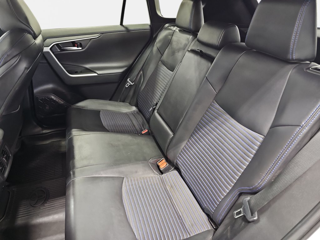 Used 2021 Toyota RAV4 XSE AWD/4WD image 12