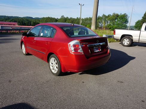 Used 2011 Nissan Sentra 2.0 SL w/ Navigation Pkg FWD image 16