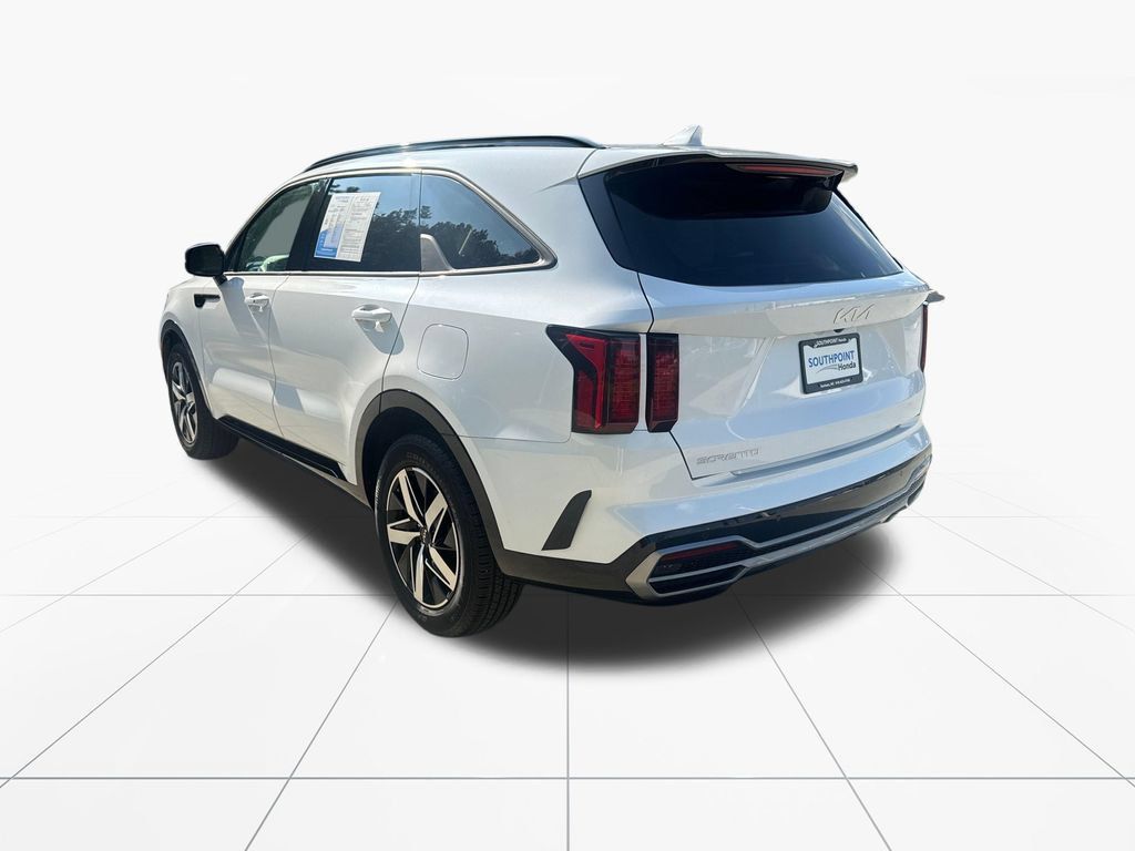 Used 2023 Kia Sorento EX w/ Panoramic Sunroof Package FWD image 6