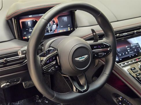 Used 2024 Aston Martin DB12 Coupe image 28