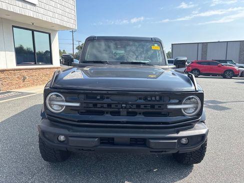 Used 2024 Ford Bronco Outer Banks AWD/4WD image 12