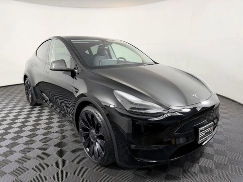 Used 2022 Tesla Model Y Performance AWD/4WD image 6
