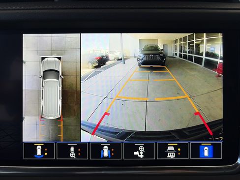 Used 2022 GMC Yukon XL Denali AWD/4WD image 23