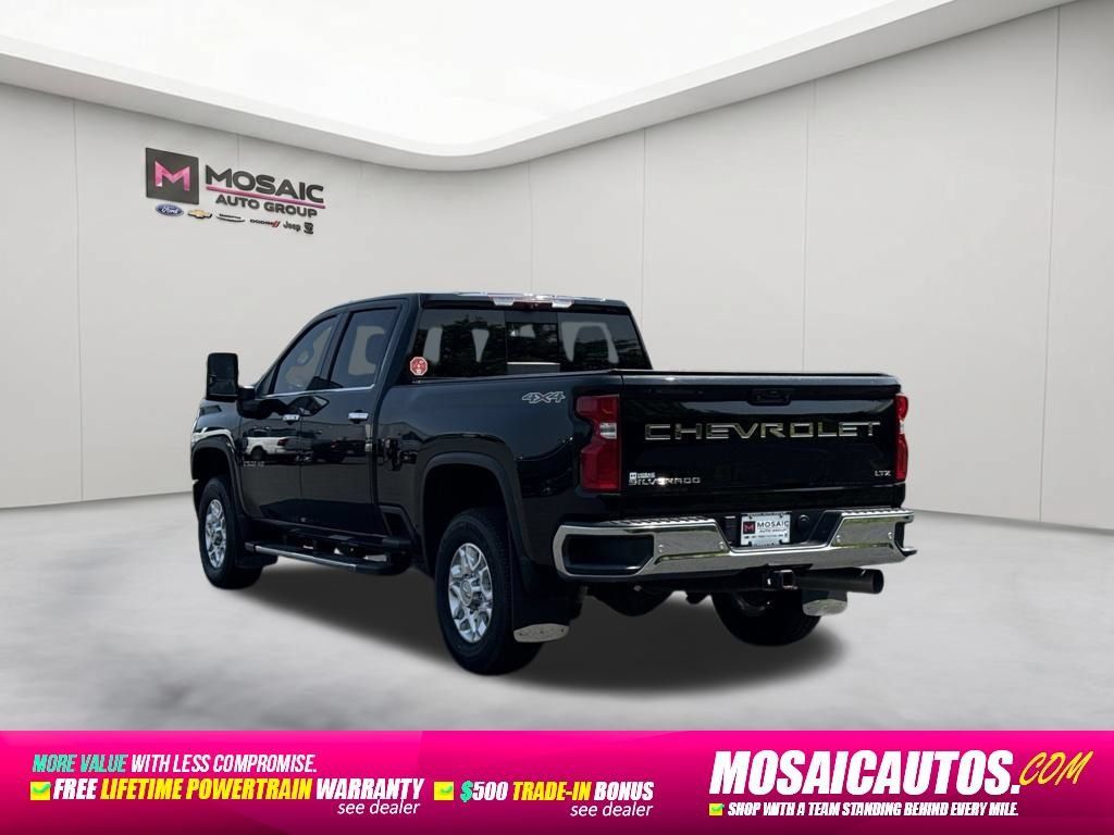 Used 2022 Chevrolet Silverado 2500 LTZ w/ LTZ Convenience Package AWD/4WD image 5