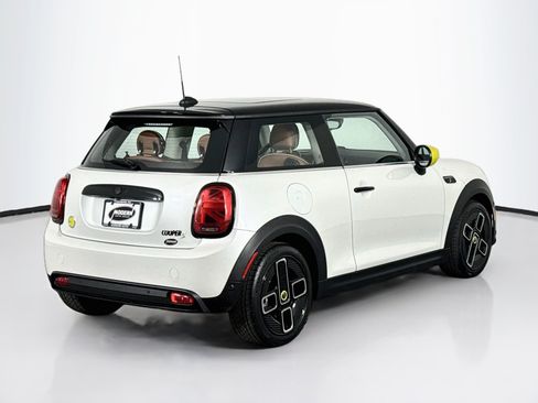 Used 2023 MINI Cooper SE FWD image 15