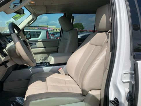 Used 2014 Ford Expedition Limited RWD image 18