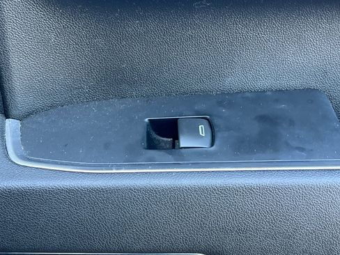 Used 2023 GMC Sierra 1500 Elevation image 22