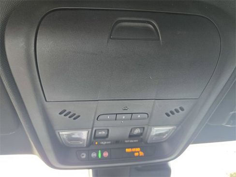 Used 2020 Cadillac XT4 Premium Luxury w/ Cold Weather Package image 19