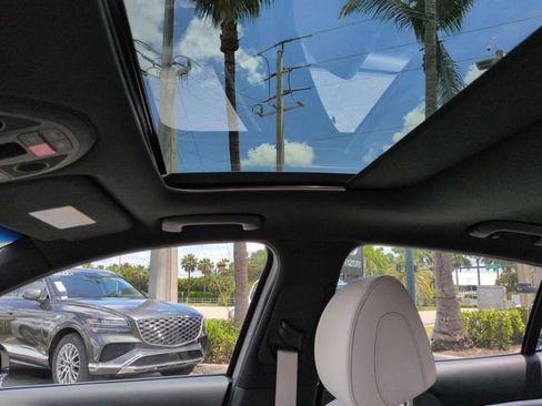 Used 2025 Genesis G70 3.3T Advanced AWD/4WD image 21