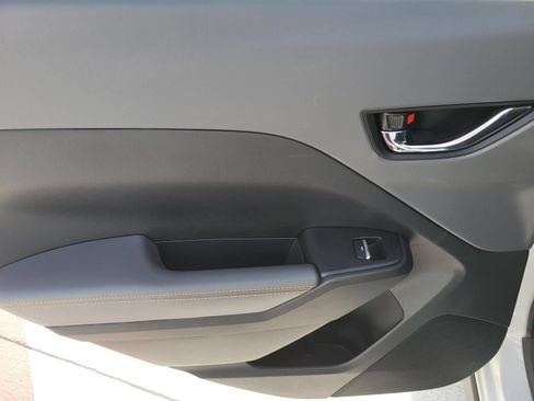 Used 2025 Subaru Crosstrek 2.5i Limited w/ Crosstrek Mirror Package AWD/4WD image 10