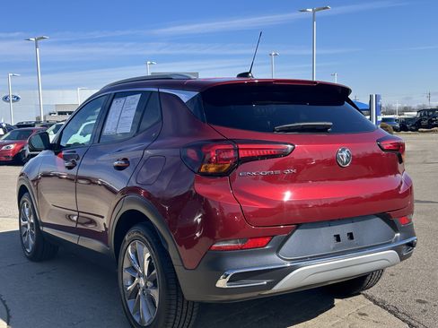 Used 2022 Buick Encore GX Essence w/ Experience Buick Package image 5