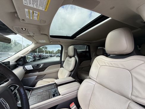 Used 2022 Lincoln Navigator L Reserve AWD/4WD image 26