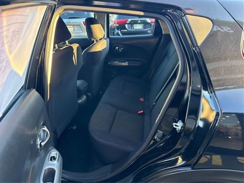 Used 2014 Nissan Juke S image 10