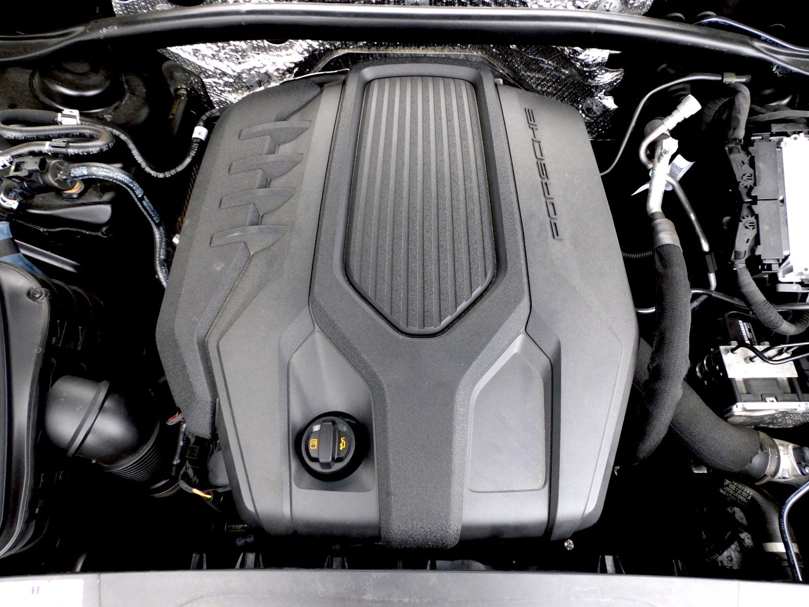 Used 2023 Porsche Macan Turbo AWD/4WD image 22