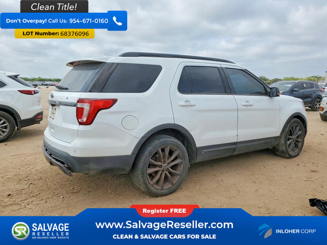 Used 2017 Ford Explorer XLT w/ Equipment Group 202A FWD image 4