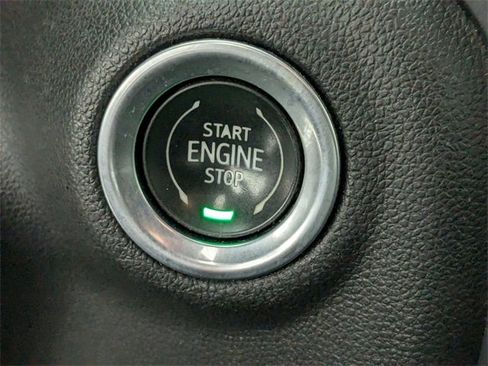 Certified 2022 Chevrolet Silverado 1500 RST image 23