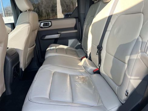 Used 2022 Ford Bronco Wildtrak image 18