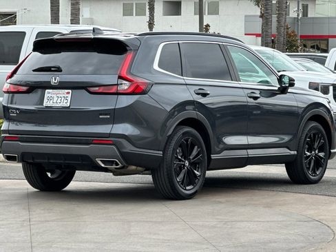 Used 2025 Honda CR-V Sport Touring image 4