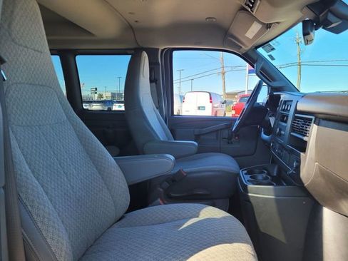 Used 2024 Chevrolet Express 3500 LT w/ LT Preferred Equipment Group image 25