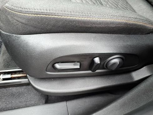 Used 2020 Chevrolet Equinox LT AWD/4WD image 18
