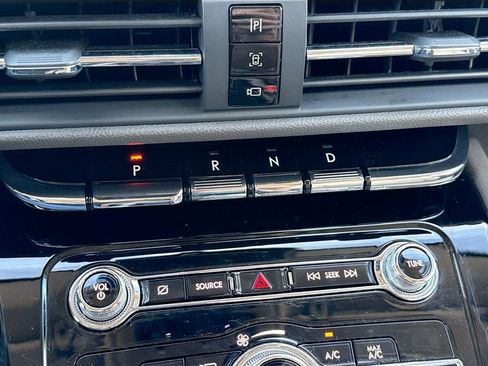 Used 2022 Lincoln Corsair Reserve w/ Equipment Group 201A image 30