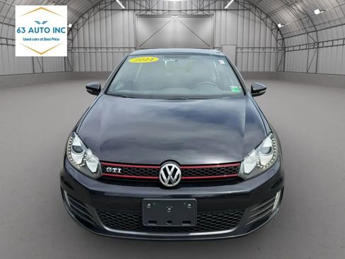 Used 2014 Volkswagen GTI Driver's Edition FWD image 2