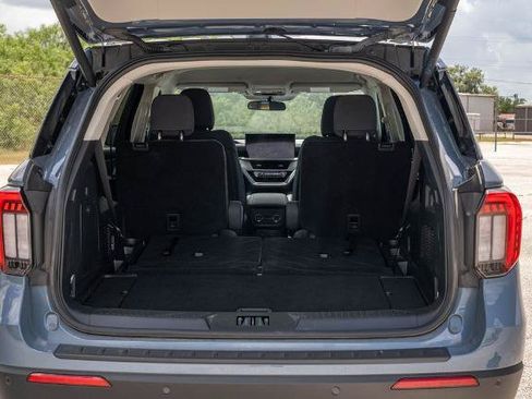 Certified 2025 Ford Explorer Active RWD image 26