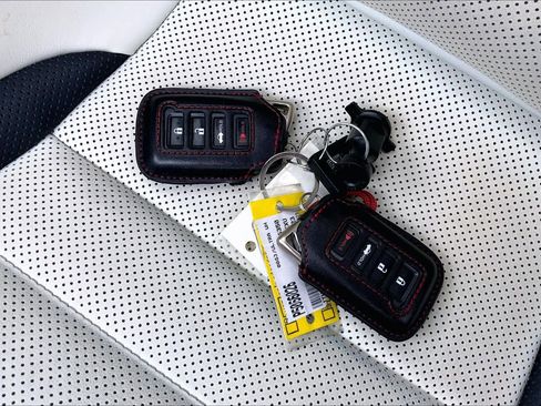 Used 2023 Lexus IS 350 F Sport w/ Memory Package image 15