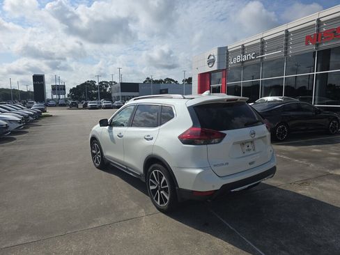 Used 2020 Nissan Rogue SL w/ Premium Package FWD image 6