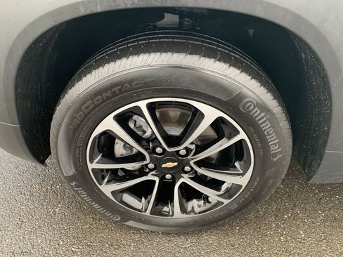 Used 2025 Chevrolet TrailBlazer LT w/ Convenience Package image 9