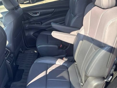 Used 2023 Subaru Ascent Limited AWD/4WD image 14