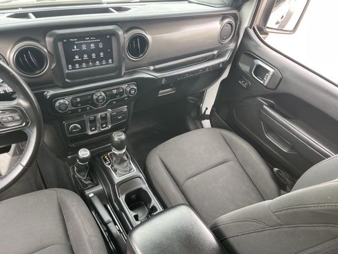 Certified 2022 Jeep Wrangler Sport AWD/4WD image 16