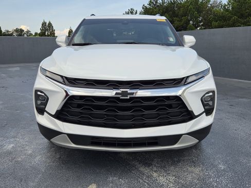 Used 2024 Chevrolet Blazer LT w/ Convenience Package FWD image 8