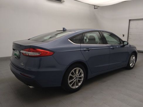 Used 2019 Ford Fusion SE FWD image 9