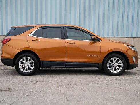 Used 2018 Chevrolet Equinox LT FWD image 10