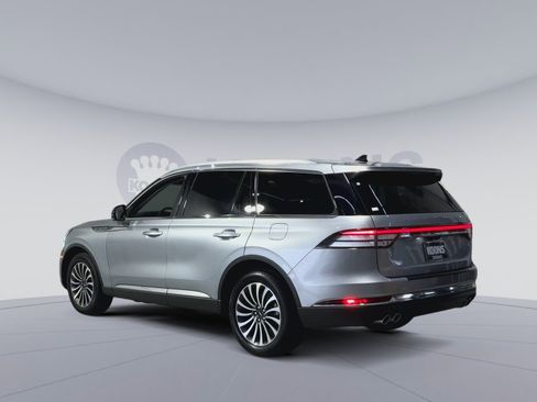 Used 2023 Lincoln Aviator Reserve AWD/4WD image 8