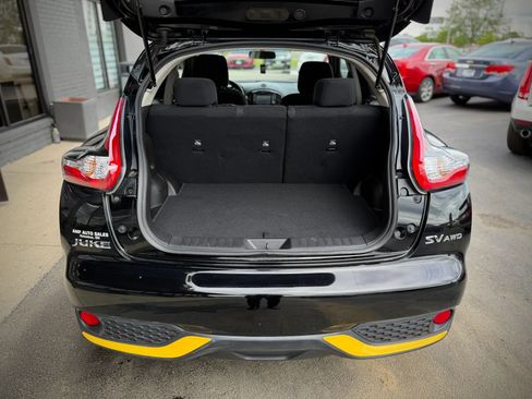 Used 2015 Nissan Juke SV w/ Technology Package AWD/4WD image 22