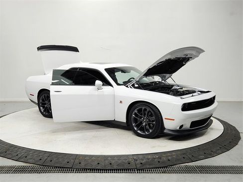 Used 2023 Dodge Challenger R/T Scat Pack w/ Plus Package image 9
