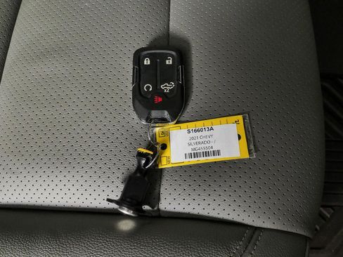 Certified 2021 Chevrolet Silverado 1500 RST AWD/4WD image 23