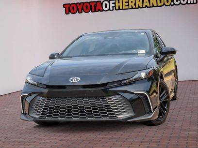 Used 2025 Toyota Camry SE w/ Convenience Package