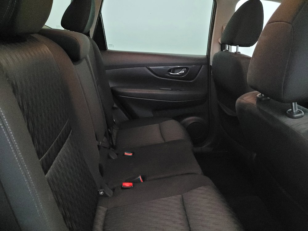 Used 2018 Nissan Rogue SV w/ Premium Package AWD/4WD image 19
