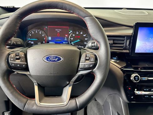 Used 2022 Ford Explorer ST-Line w/ Class IV Trailer Tow Package image 11