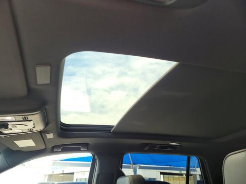 New 2026 Chevrolet Tahoe High Country w/ Sun And Tow Package AWD/4WD image 13