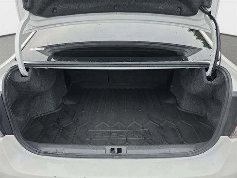 Used 2019 Subaru Impreza 2.0i Sport image 14