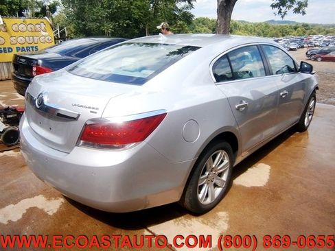 Used 2010 Buick LaCrosse CXL image 2