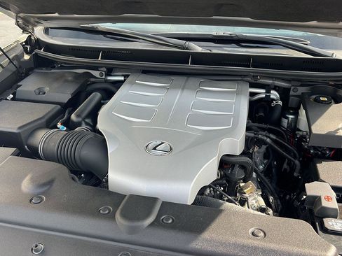 Certified 2023 Lexus GX 460 Luxury w/ Sport Design Package AWD/4WD image 38