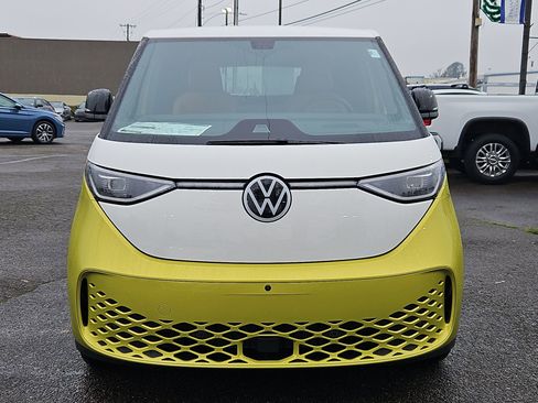 New 2025 Volkswagen ID. Buzz Pro S Plus image 8